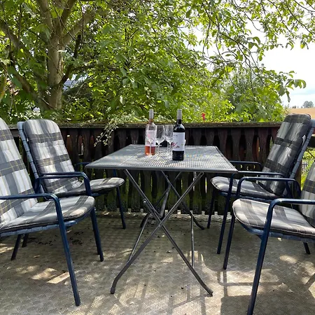 Apartment Mit Sonnenterrasse, Monteursunterkunft, Gaestewohnung